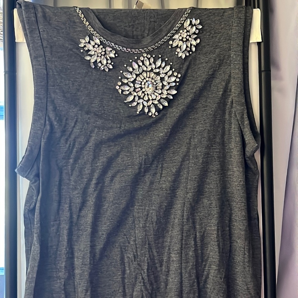 Gray tank top